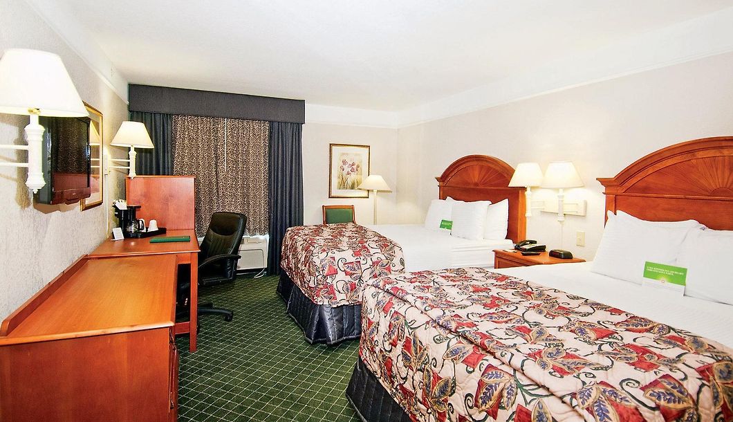 La Quinta Inn Suites San Antonio North Stone Oak San Antonio Tx